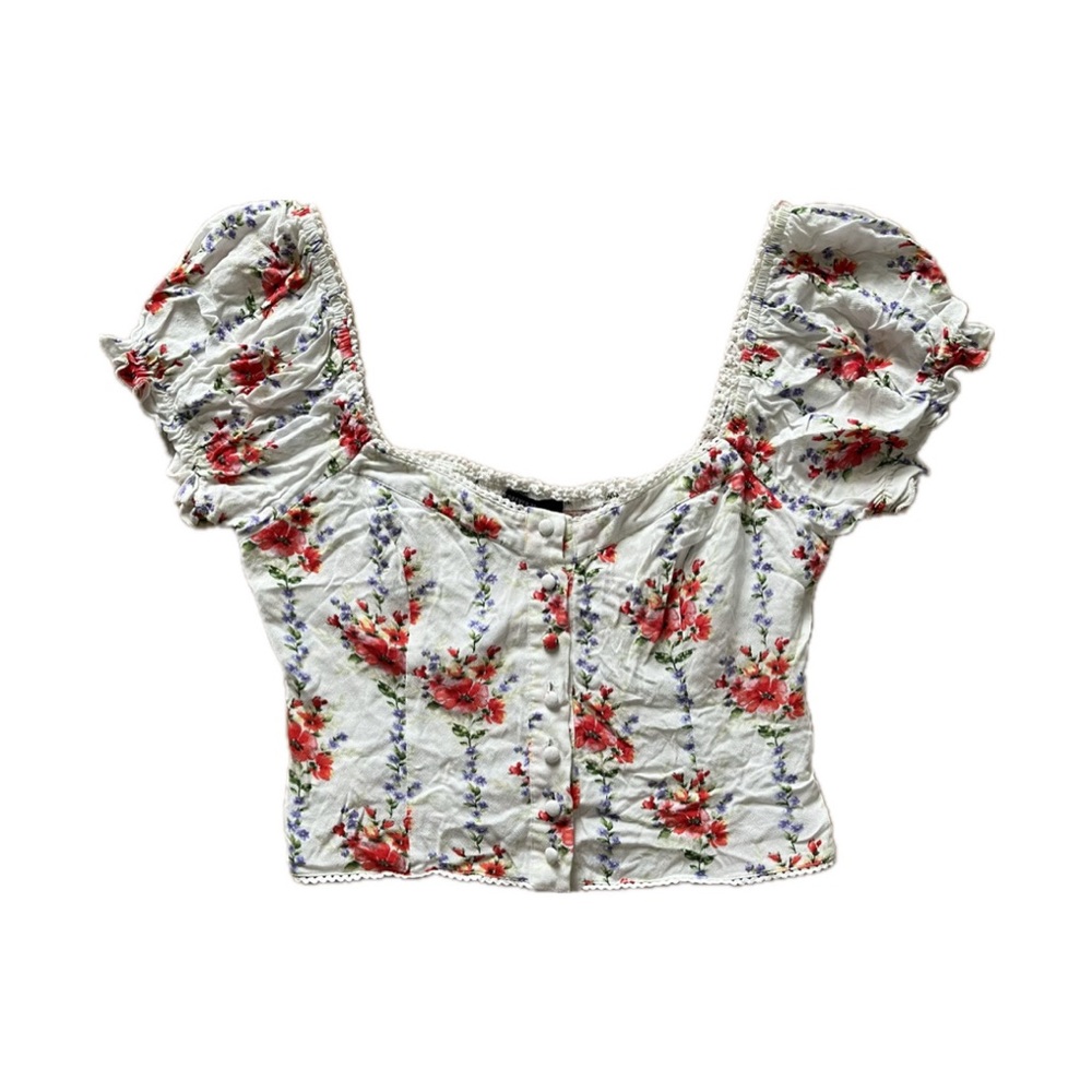 Forever 21 Floral Buttoned Crop Top